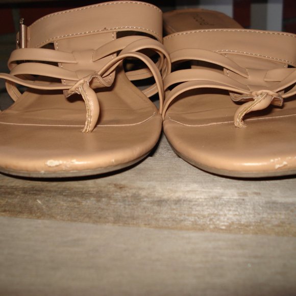 CREAM/BEIGE FLIP FLOPS/SANDALS SIZE 10M - Picture 4 of 6